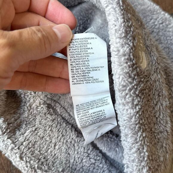 The north face youth beanie toboggan size medium gray fuzzy warm cozy ski snow w - Picture 6 of 7